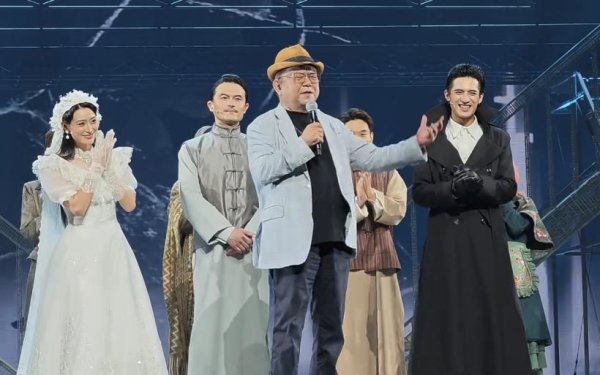 途牛配资 “我当年播这个小说已经是43年前了！”王刚盛赞音乐剧《夜幕下的哈尔滨》